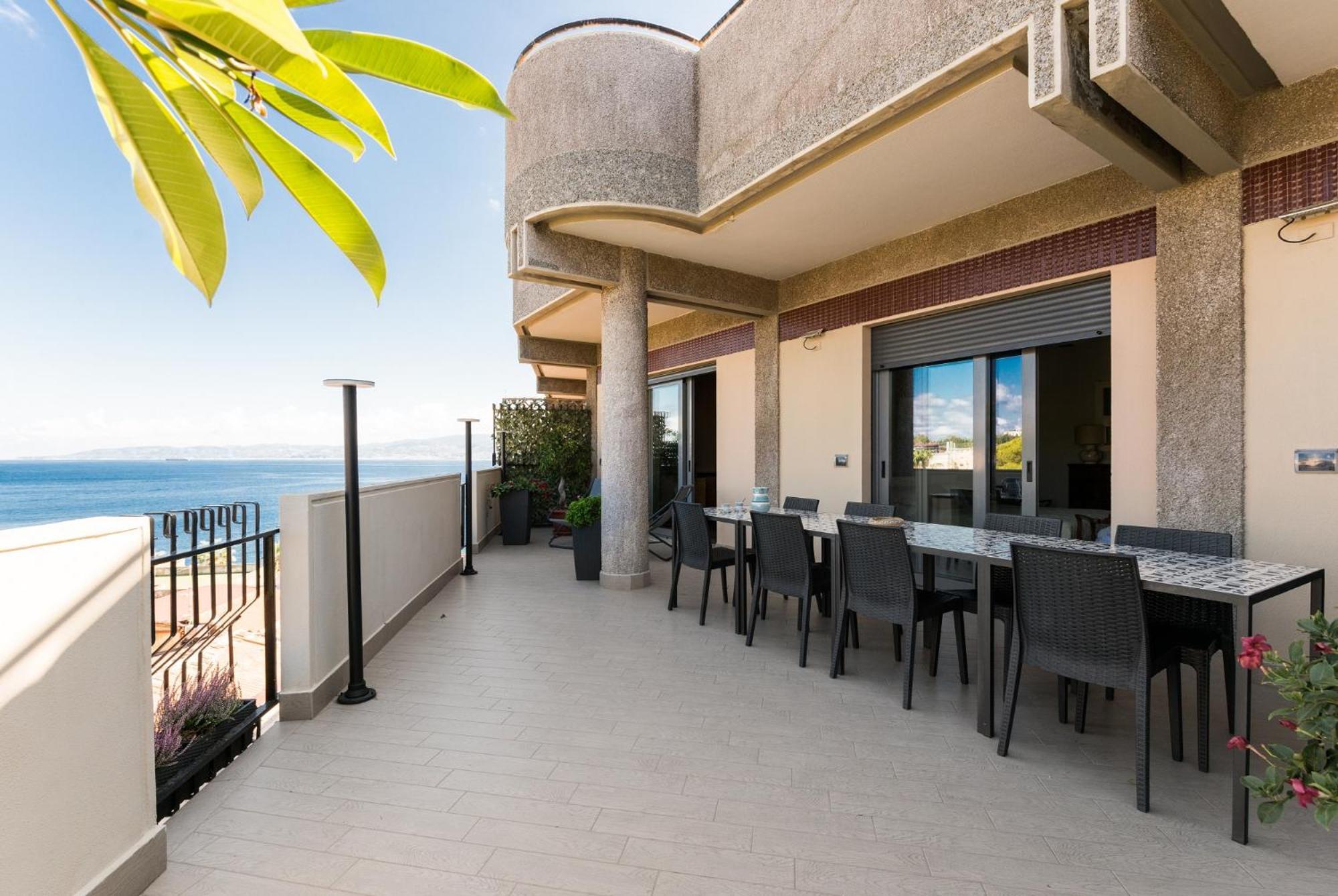 Attico Panoramico - Milazzo Centro Storico - 200 Mq Villa Exterior photo